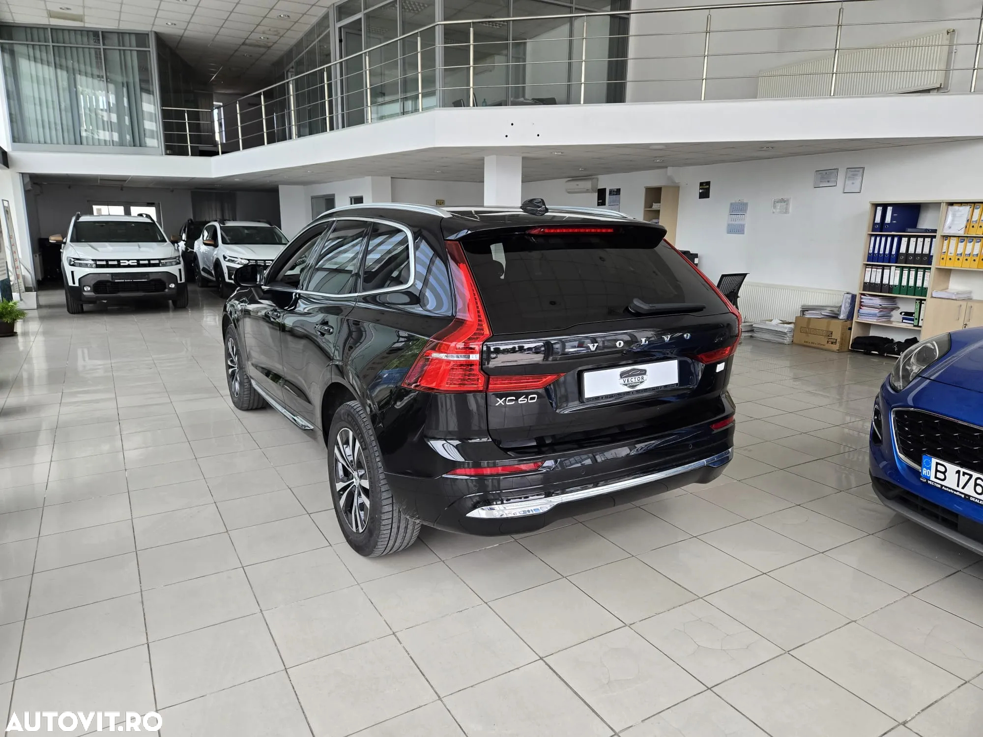 Volvo XC 60 Recharge T6 AWD AT Core - 2