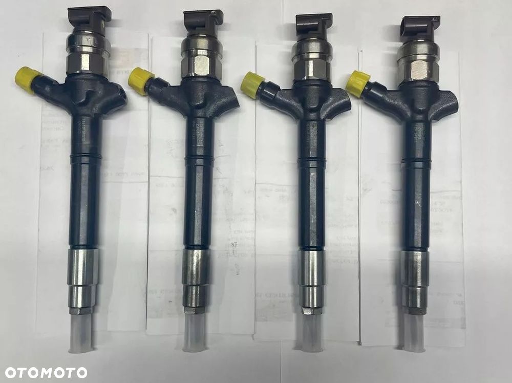 Wtryskiwacz 23670-0R030 Avensis Corolla 2.0D - 1