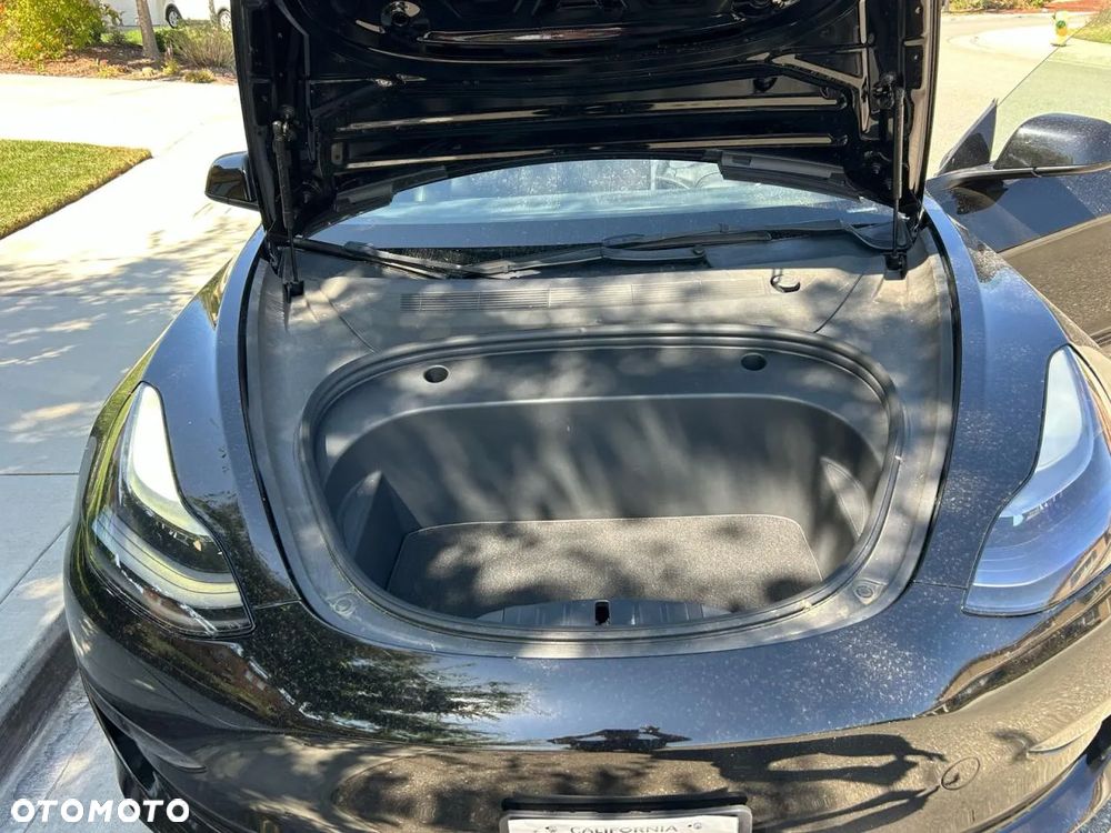 Tesla Model 3 Standard Reichweite Plus Hinterradantrieb - 5