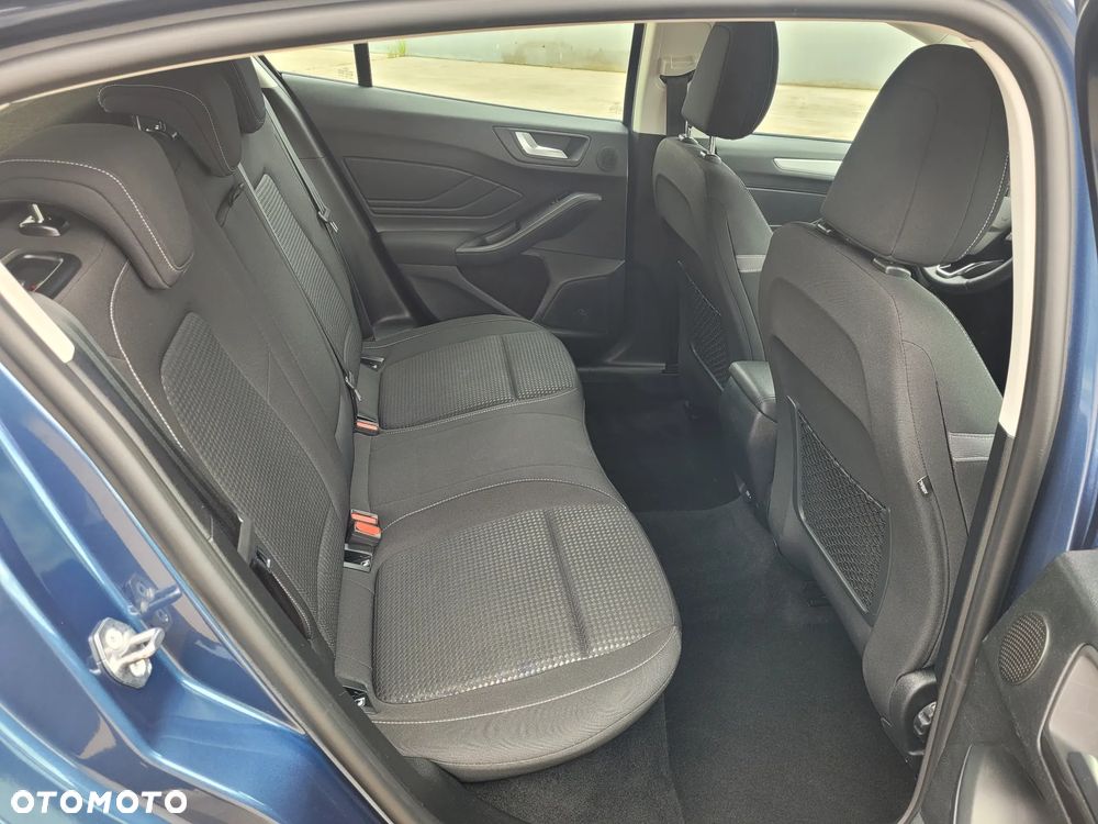 Ford Focus - 13