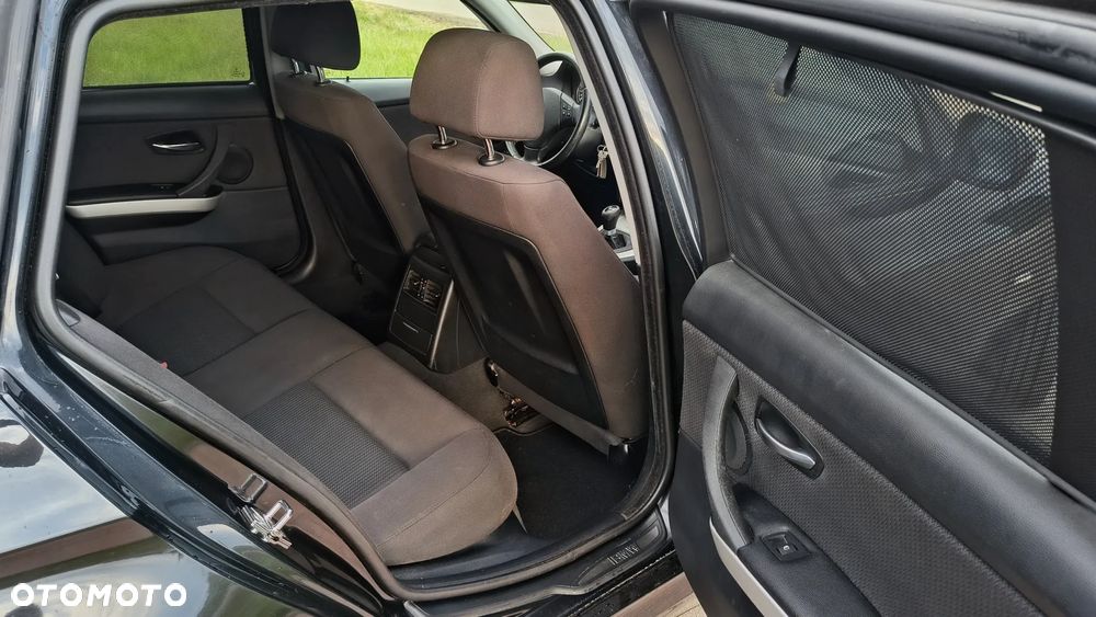 BMW Seria 3 - 15