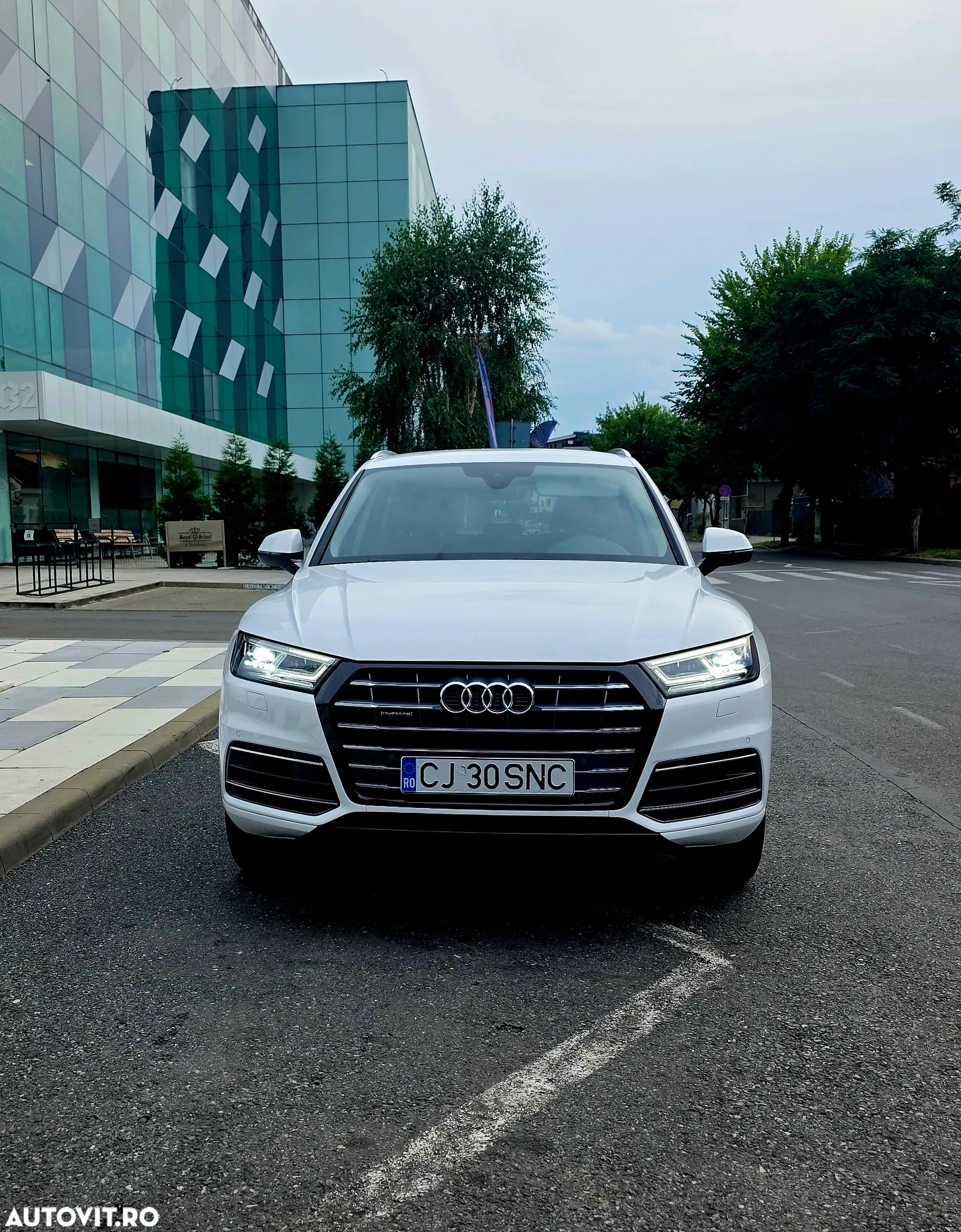 Audi Q5 2.0 40 TDI quattro S tronic Design - 3