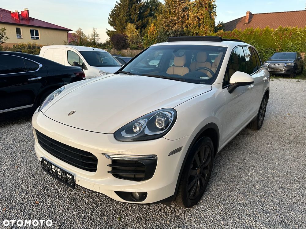 Porsche Cayenne - 2