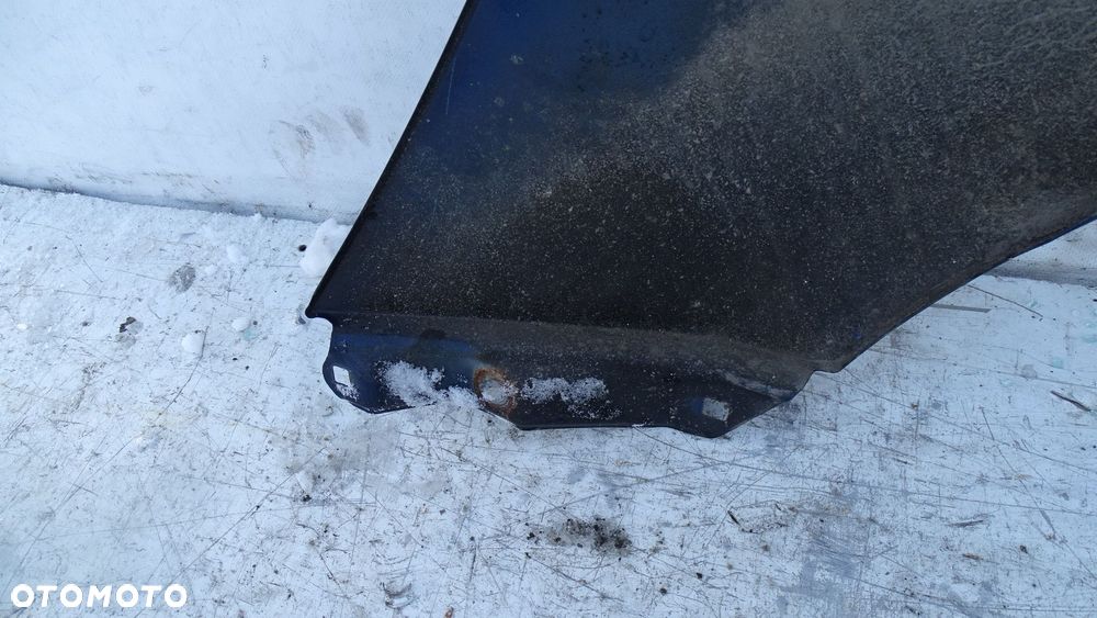 BŁOTNIK PRAWY PRZEDNI TOYOTA YARIS II - 10