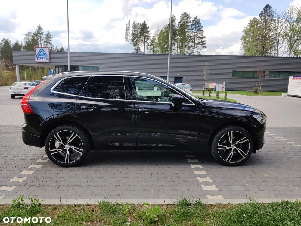 Volvo XC 60 T5 AWD Momentum - 6