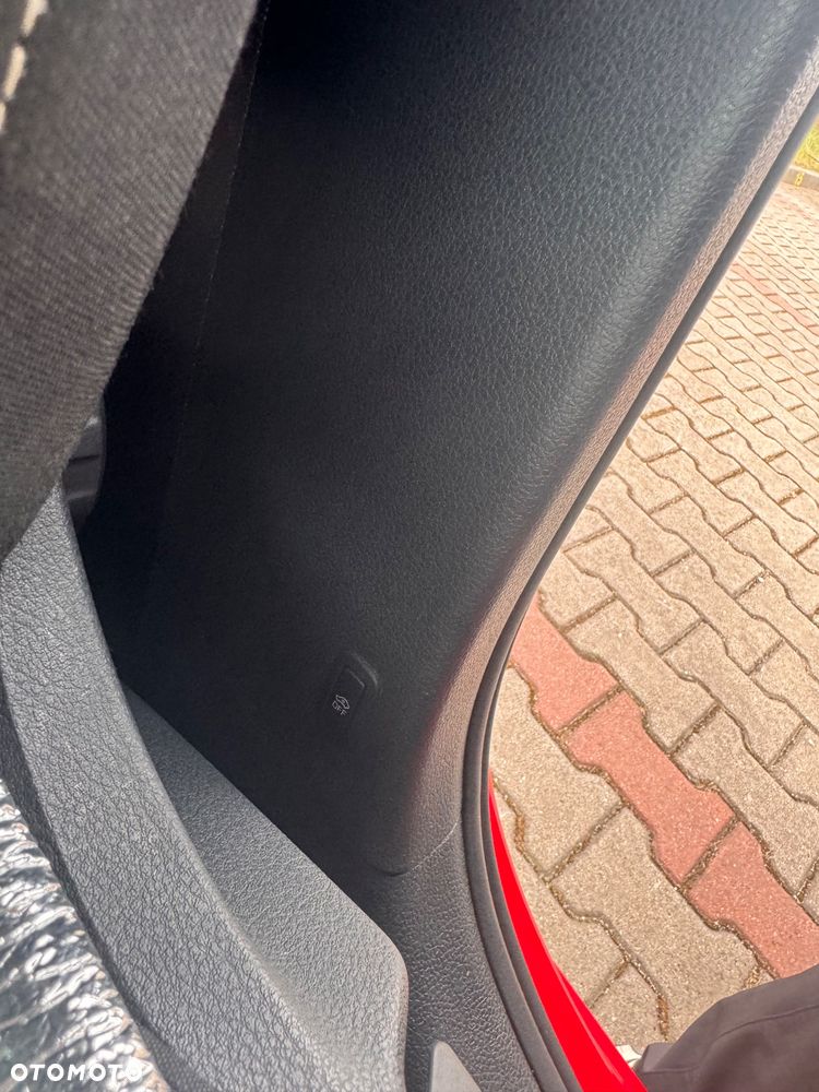 Volkswagen Golf Sportsvan SV 1.4 TSI BMT Highline - 19