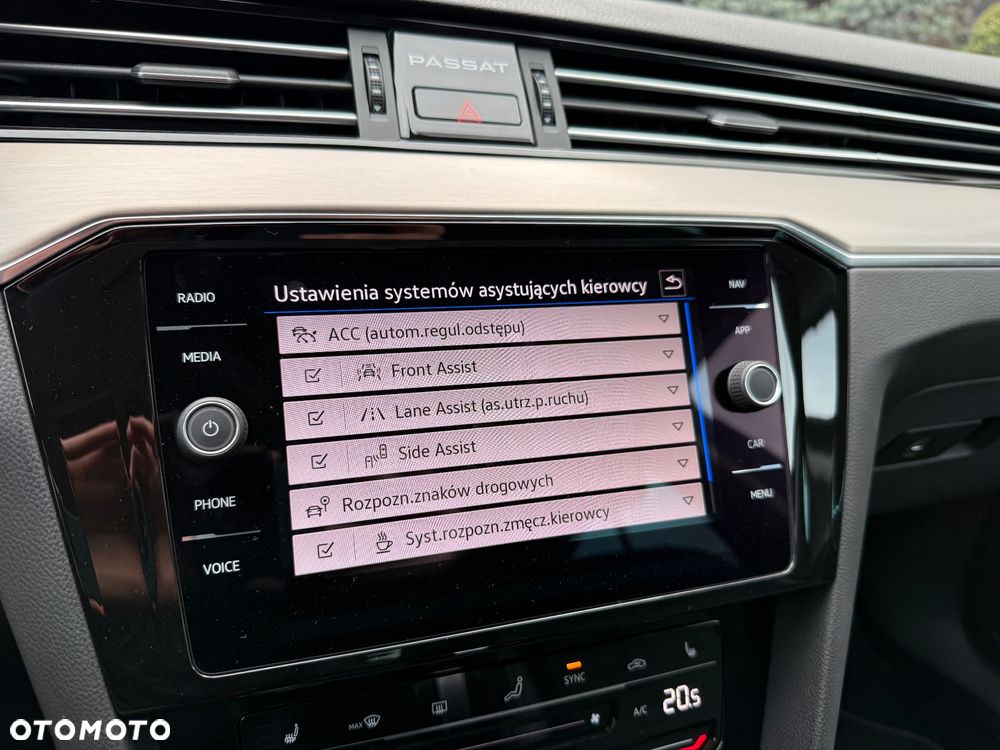 Volkswagen Passat - 18