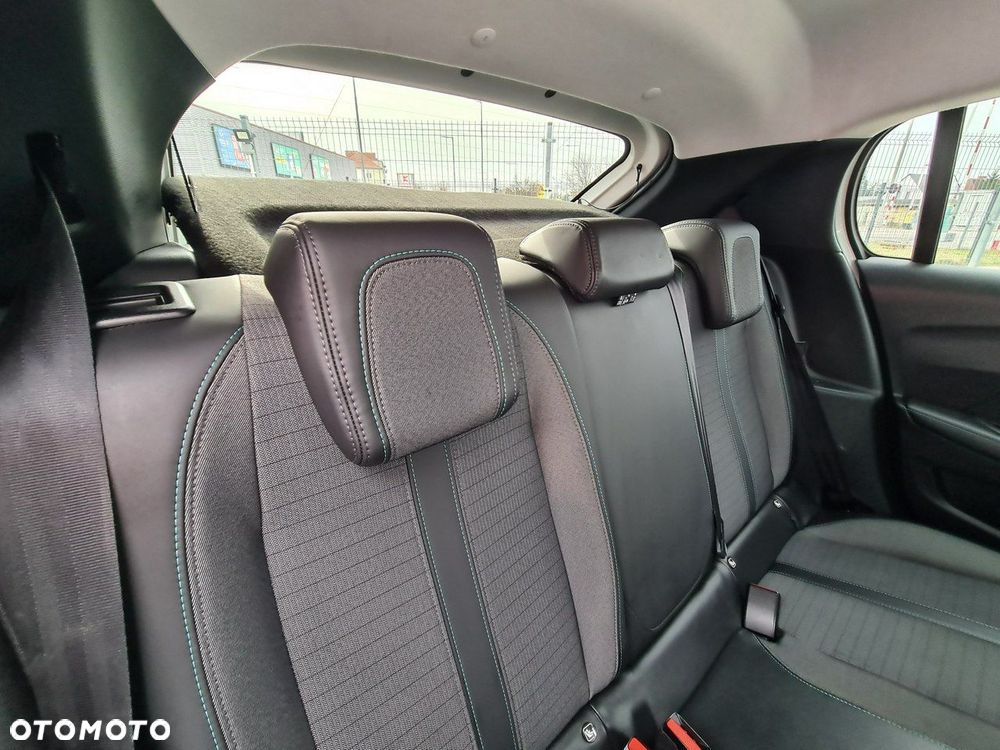 Peugeot 208 1.2 PureTech Allure S&S - 33