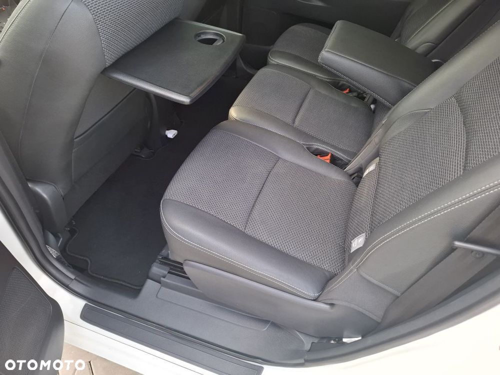 Toyota Verso 1.8 Premium MS - 23