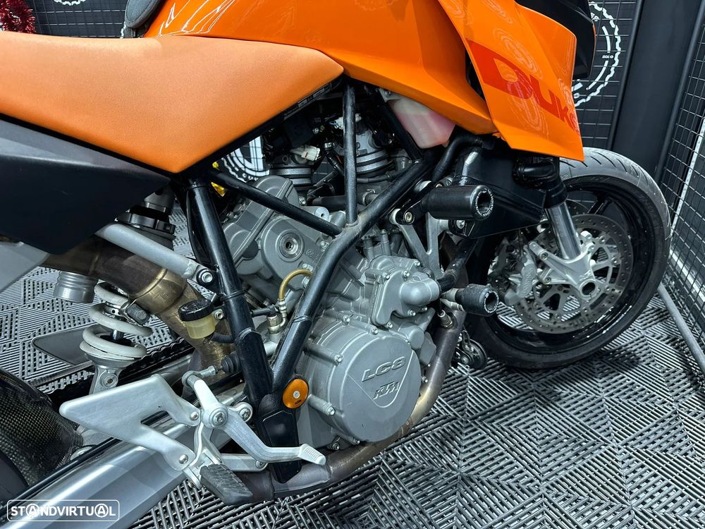 KTM 990 SUPERDUKE - 3