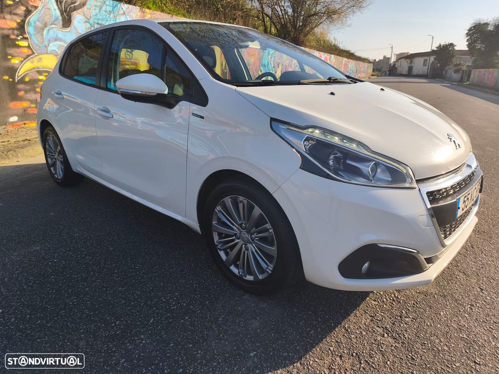 Peugeot 208 1.2 PureTech Signature - 3