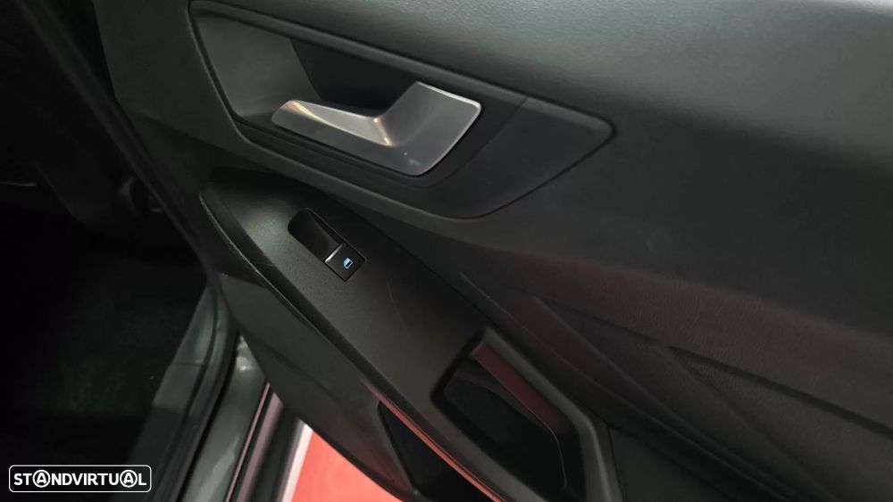 Ford Focus 1.0 EcoBoost Active Aut. - 49