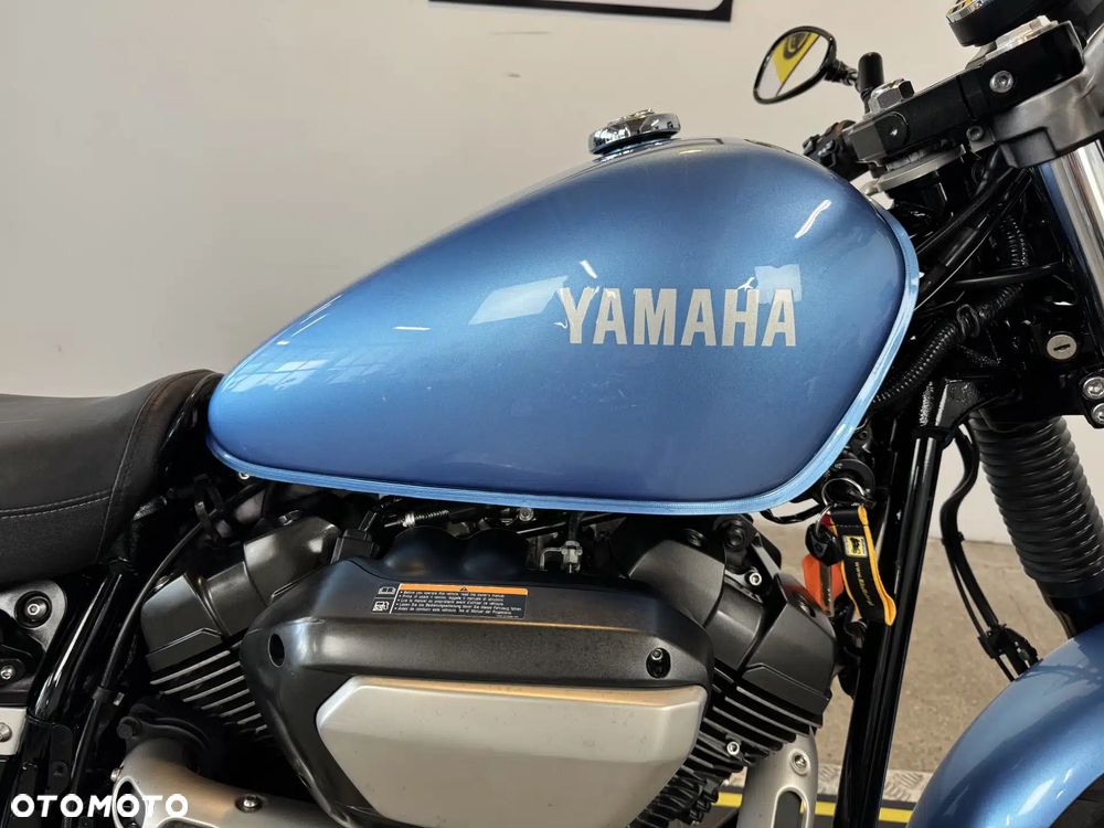 Yamaha XVS - 11