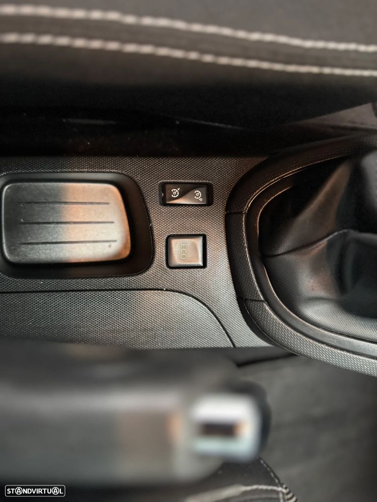 Renault Clio Sport Tourer Energy dCi 90 Start & Stop Luxe - 16