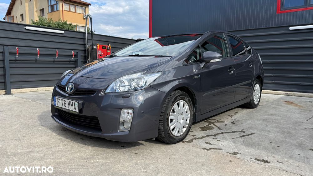 Toyota Prius - 1