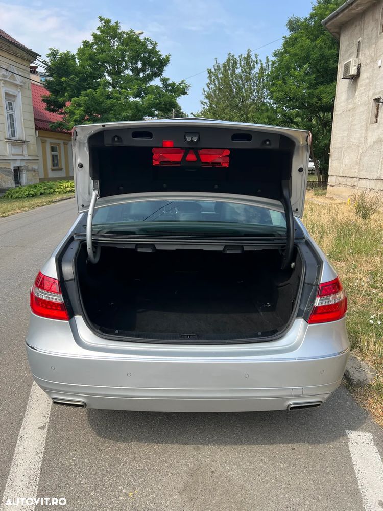 Mercedes-Benz E 220 CDI 7G-TRONIC Avantgarde - 8