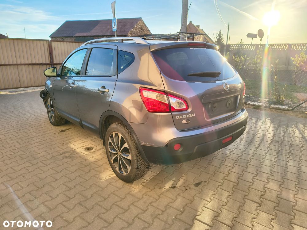Nissan Qashqai 2.0 dCi 4 x 4 DPF 360 - 9