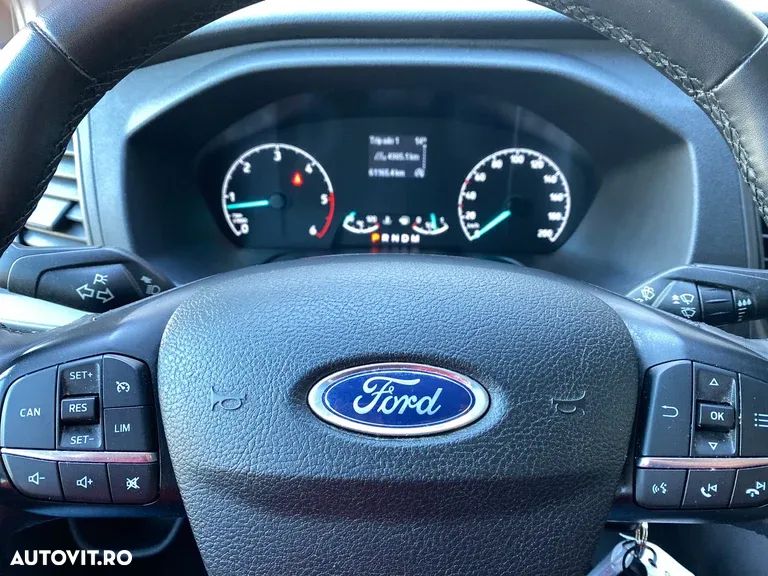 Ford Turneo Custom - 17