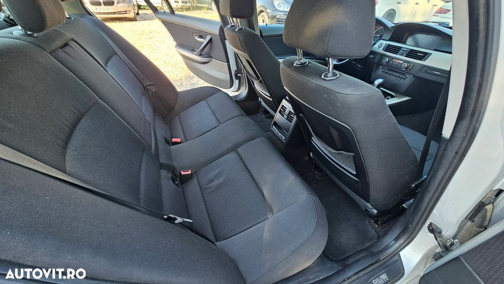 BMW Seria 3 318d Aut. Blue Performance Modern Line - 9