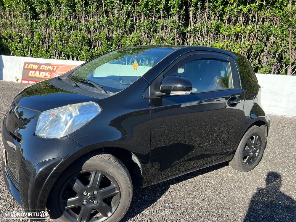 Toyota iQ 1.4 D-4D - 17