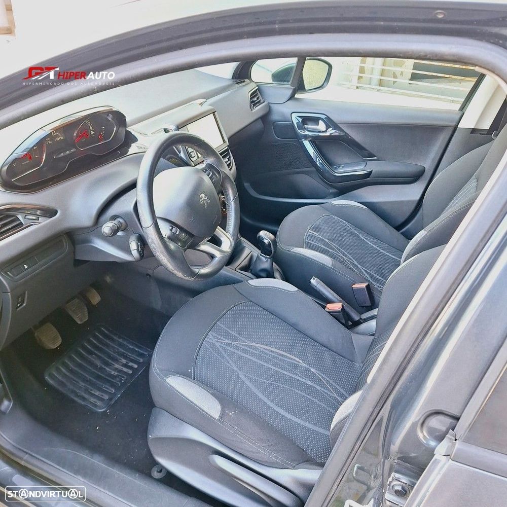 Peugeot 208 1.2 PureTech Active - 7