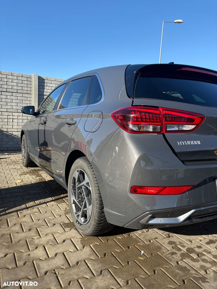 Hyundai i30 1.5 96CP M/T Highway - 11