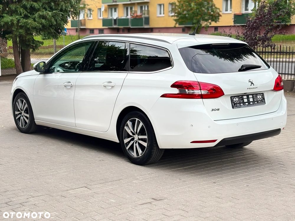 Peugeot 308 1.2 PureTech GPF Allure S&S - 41
