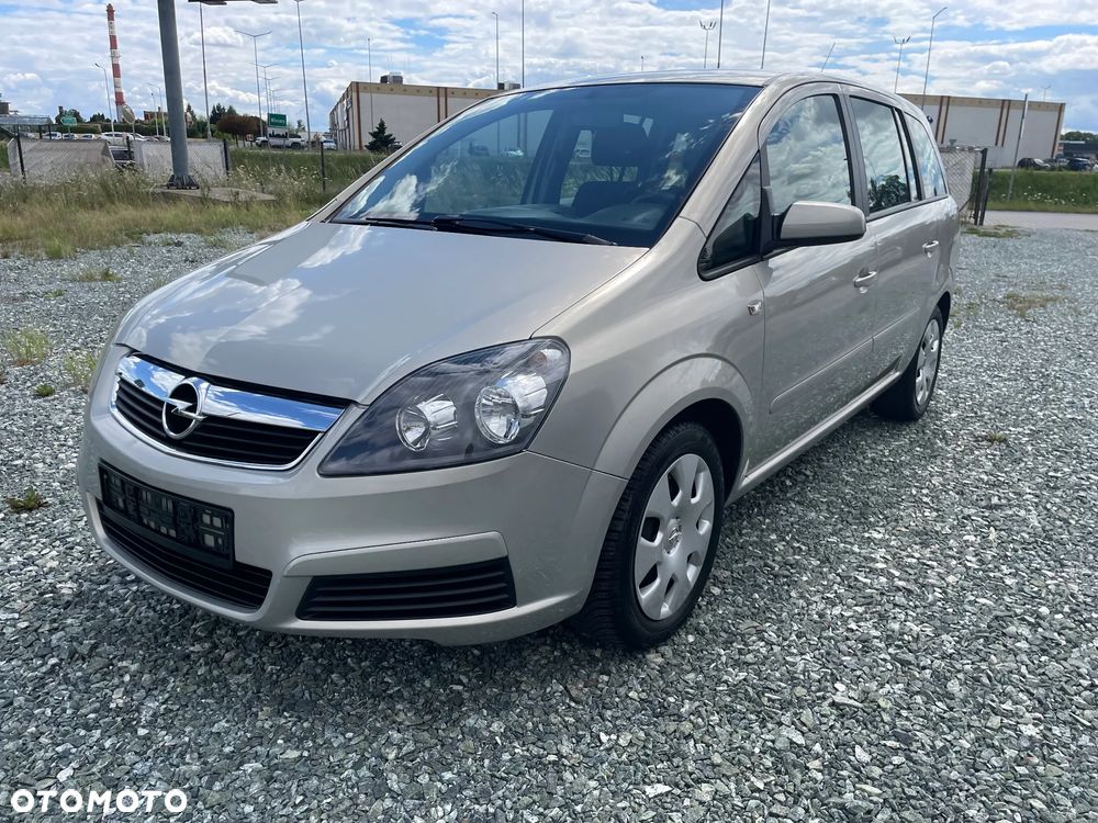 Opel Zafira - 17