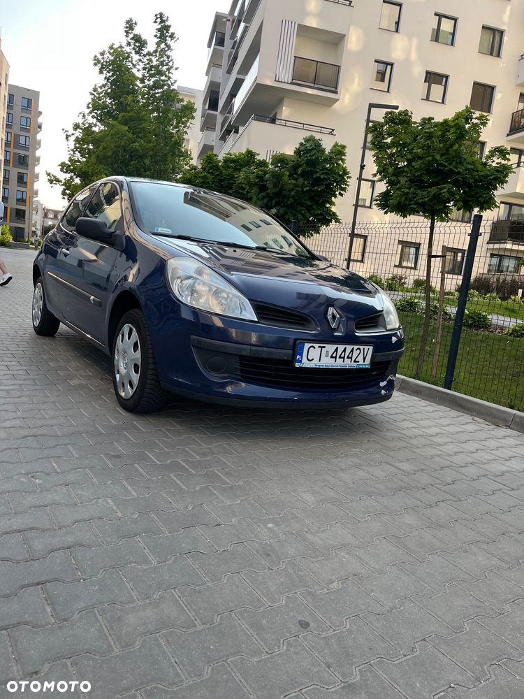 Renault Clio - 12