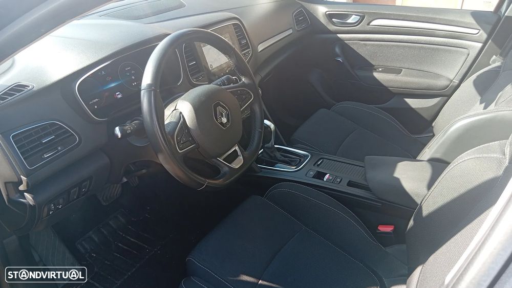 Renault Mégane E-Tech - 5