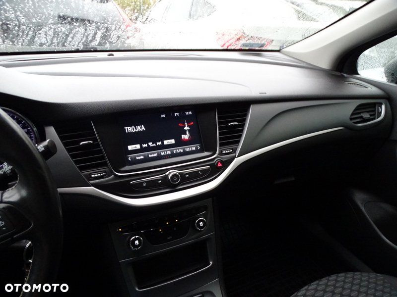 Opel Astra - 10