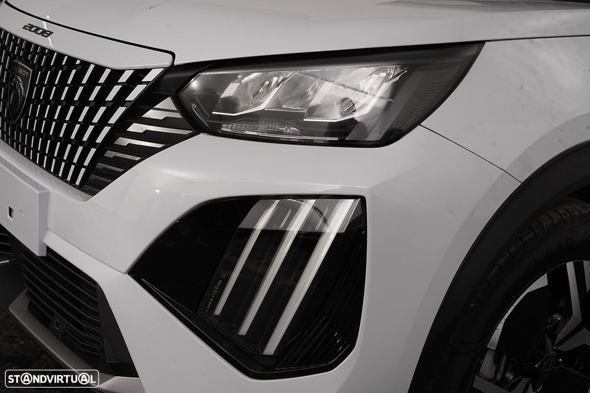 Peugeot 2008 1.2 PureTech Allure - 6