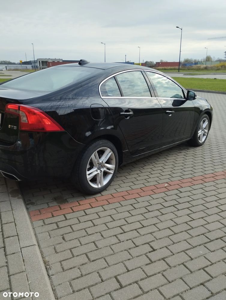 Volvo S60 T5 Powershift Momentum - 29