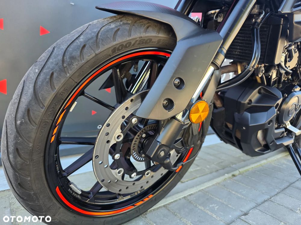 Yamaha MT - 13