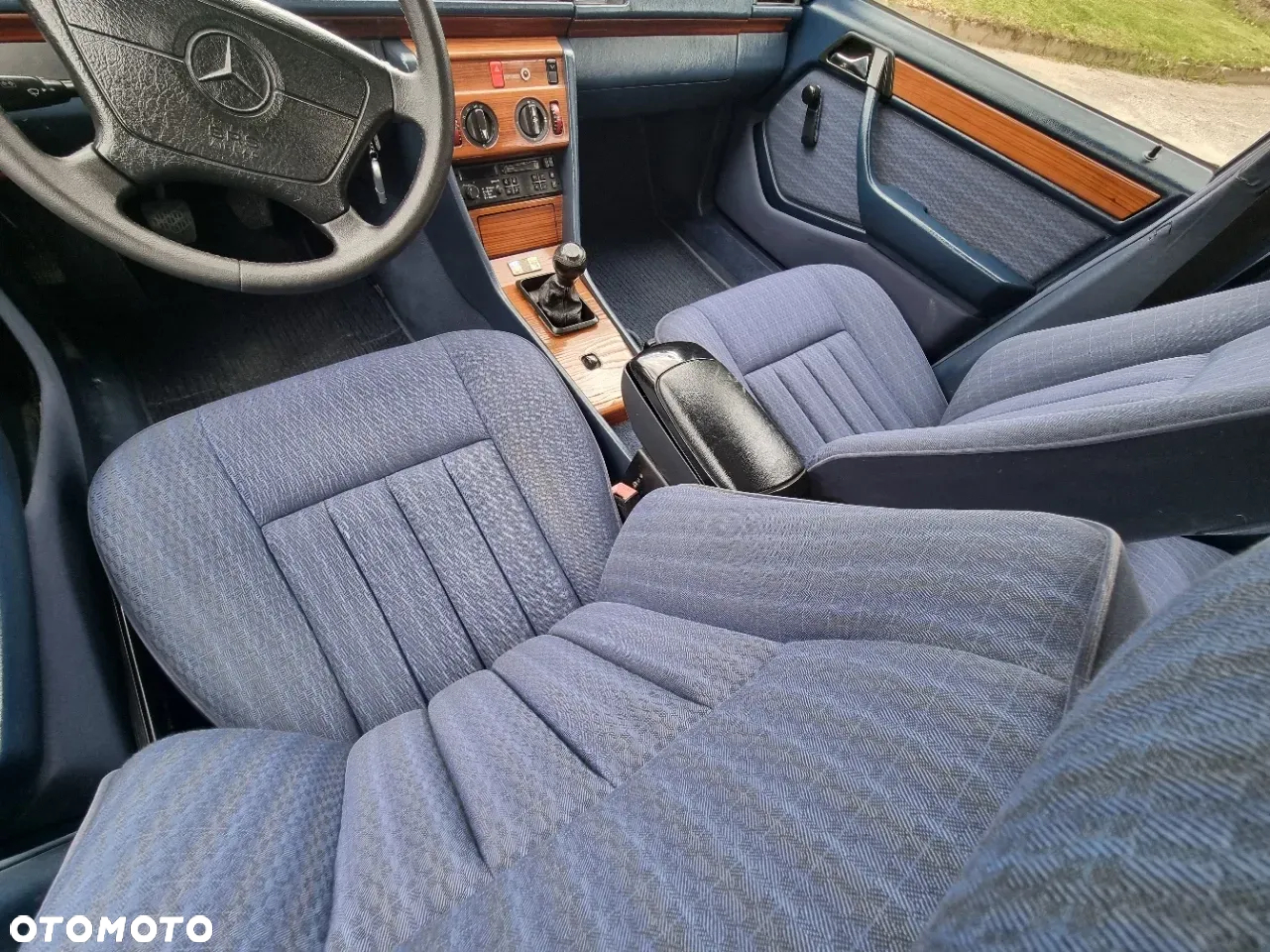 Mercedes-Benz W124 (1984-1993) - 19