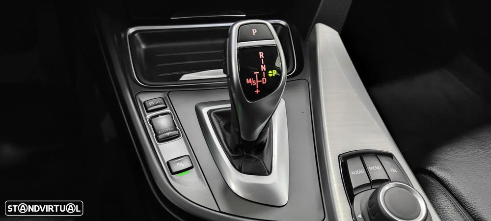 BMW 328 i xDrive Line Sport Auto - 34