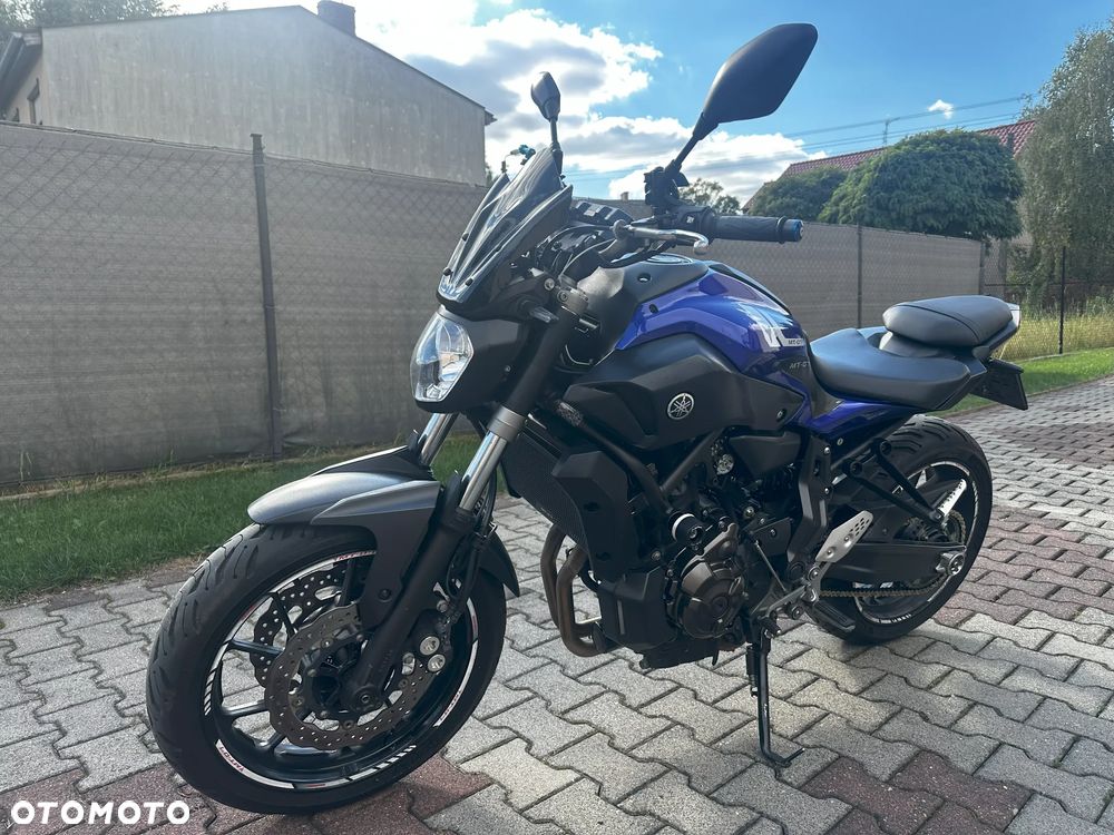 Yamaha MT - 2