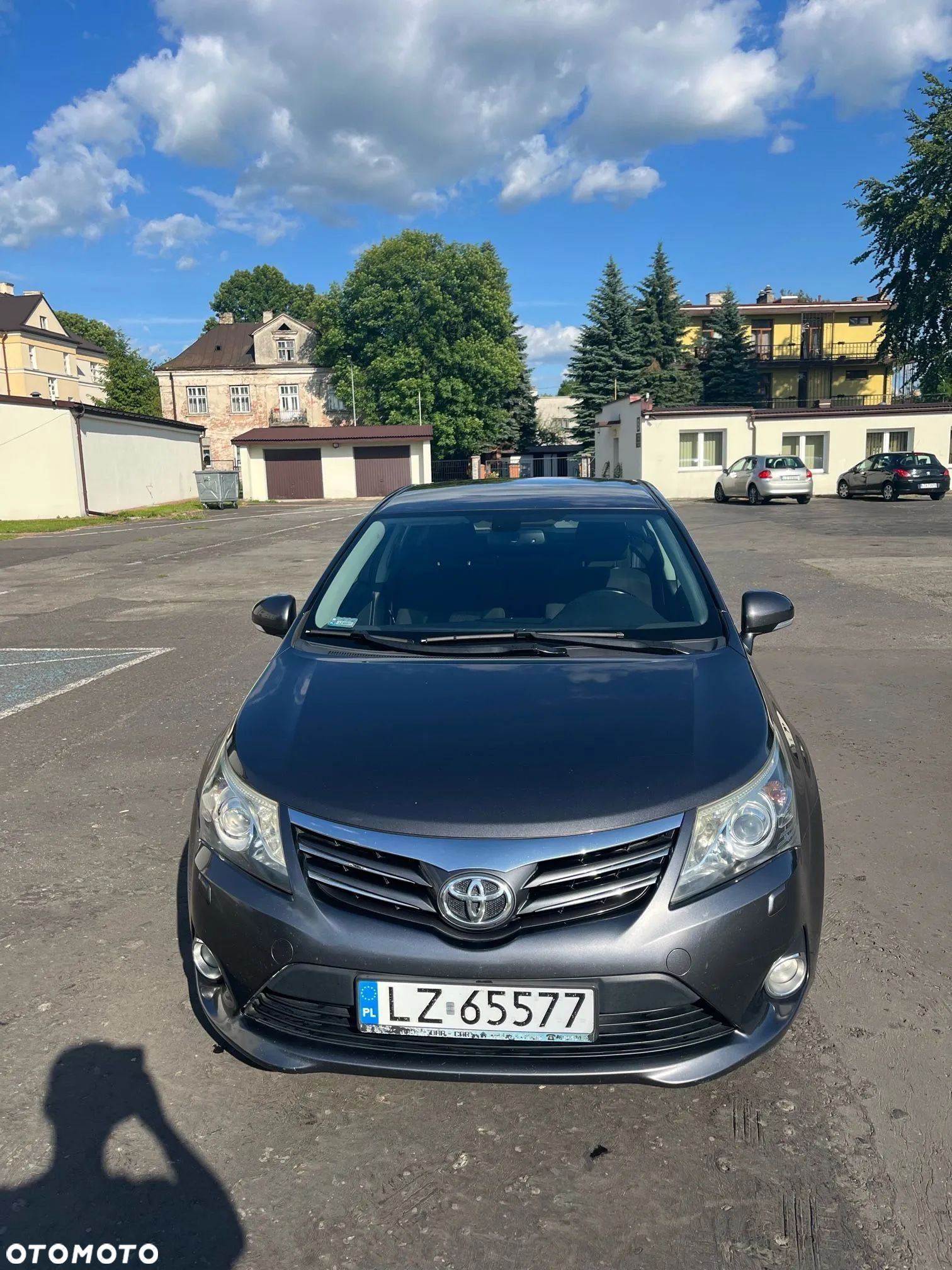 Toyota Avensis 2.0 D-4D Luna - 1
