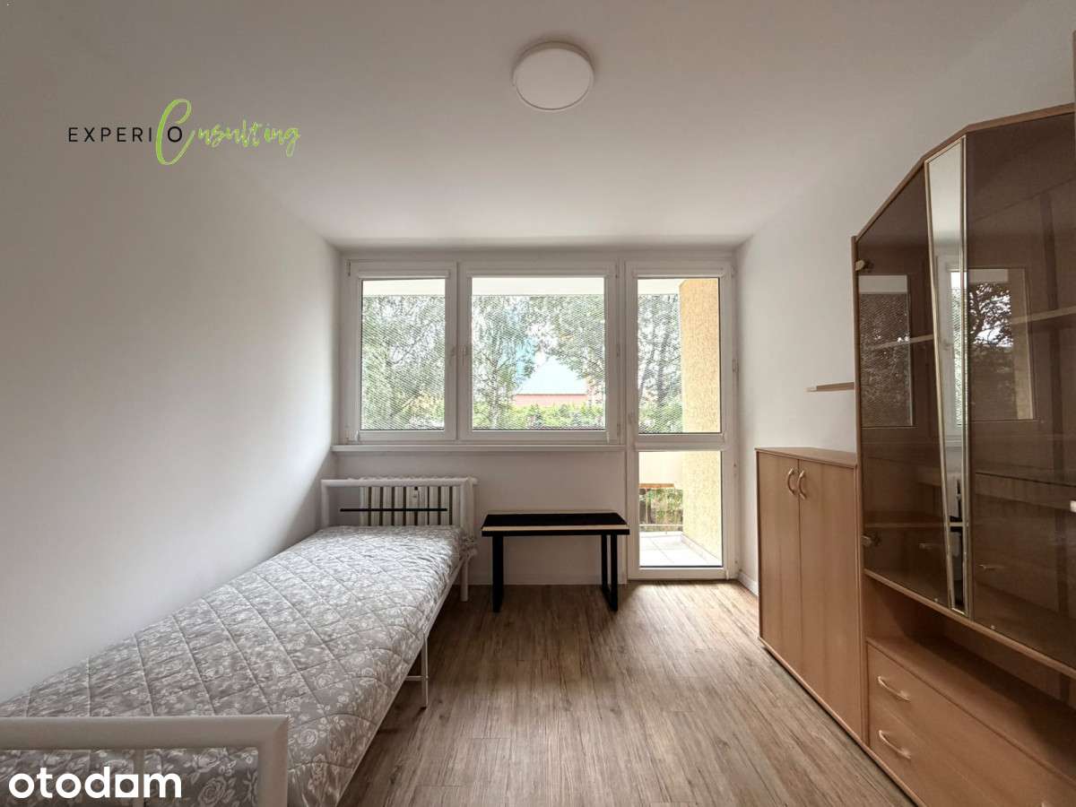 Center 3 bedrooms/ 18m2 12m2  11m2 with balcony