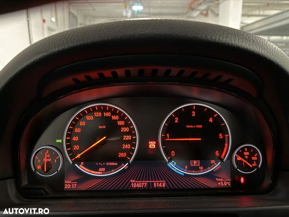 BMW Seria 5 520d xDrive AT - 13