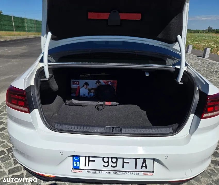 Volkswagen Passat 2.0 TDI DSG Comfortline - 6