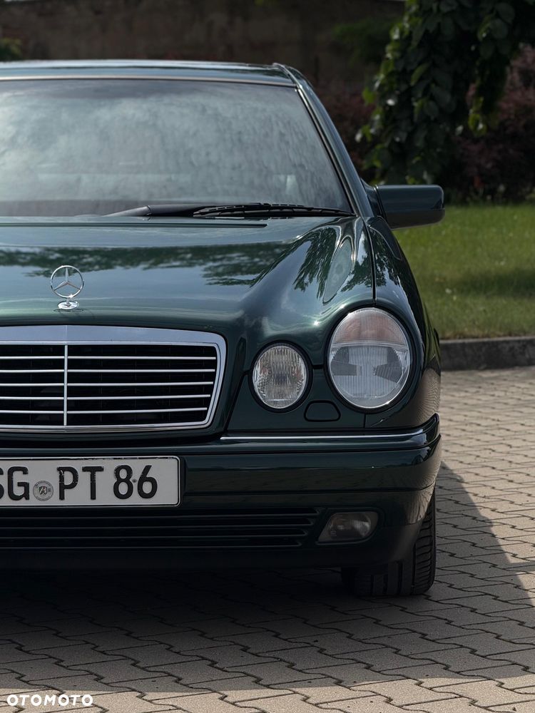 Mercedes-Benz Klasa E - 1