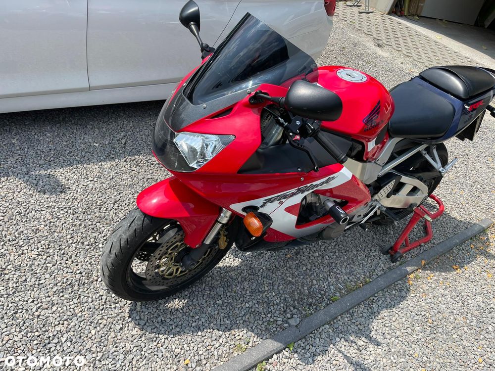 Honda CBR - 4