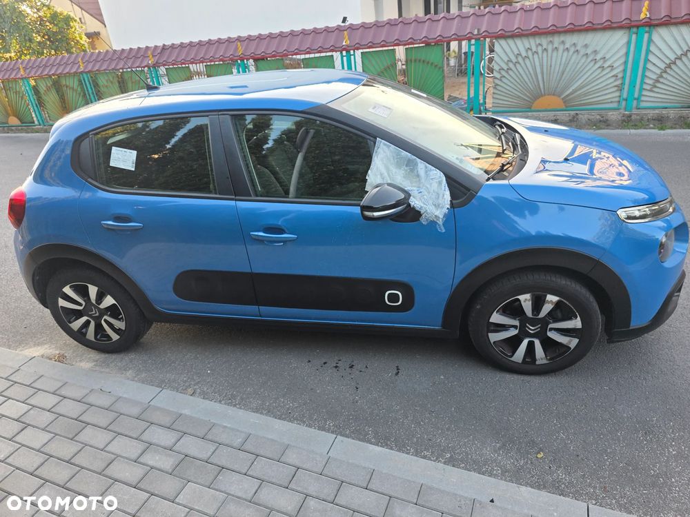 Citroën C3 Pure Tech 82 SHINE - 4