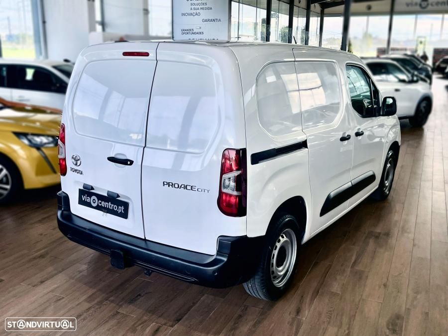 Toyota Proace City 1.5D L1 Comfort 3 Lugares c/IVA DEDUTÍVEL - 2
