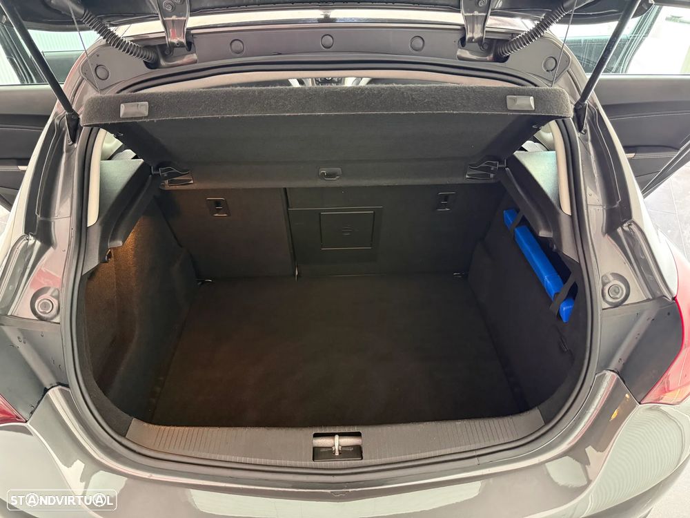 Opel Astra 1.7 CDTi Cosmo - 22