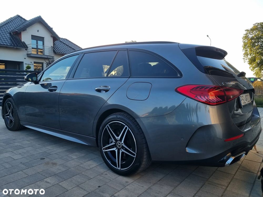 Mercedes-Benz Klasa C 300 e 9G-TRONIC AMG Line - 16