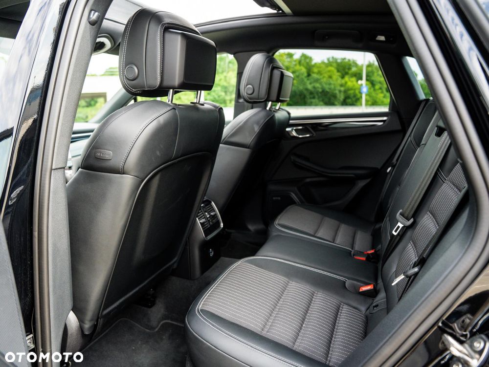 Porsche Macan T - 14
