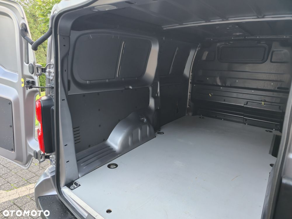 Opel Vivaro 2.0 CDTI Long 3,1t Enjoy (bryg.) - 25