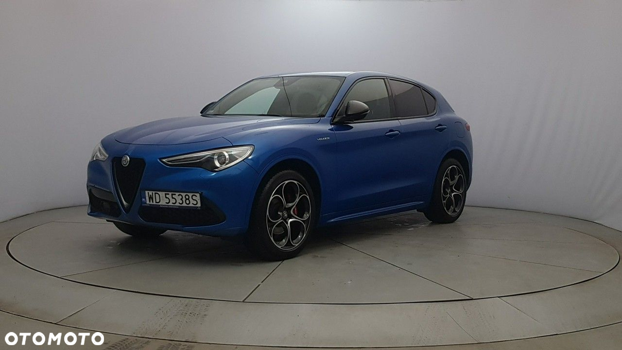 Alfa Romeo Stelvio - 3